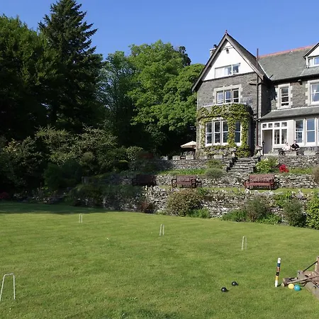 Sawrey House & Restaurant Hotel 3*