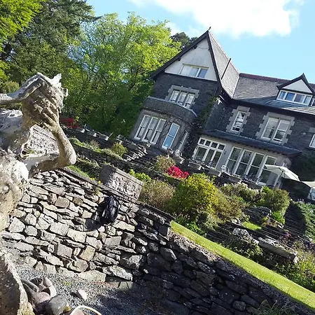 Sawrey House & Restaurant 3*