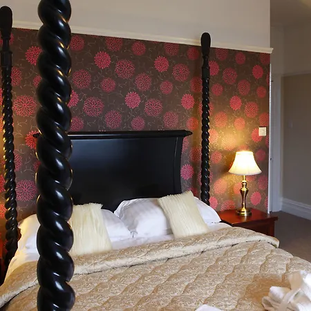 Sawrey House & Restaurant Hotel