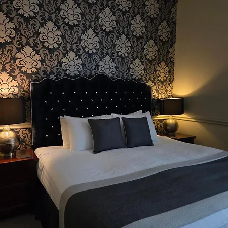 Sawrey House 3*